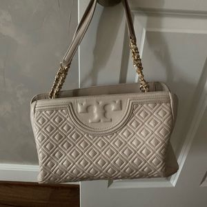 Beautiful soft leather short shoulder or handlebag